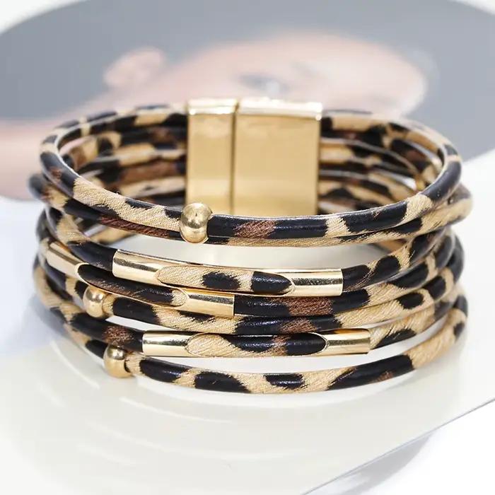 ALLYES Bracelet en cuir léopard bijoux mode femmes Tube en métal dames large Boho multicouche Bracelets d'enveloppement et Bracelets