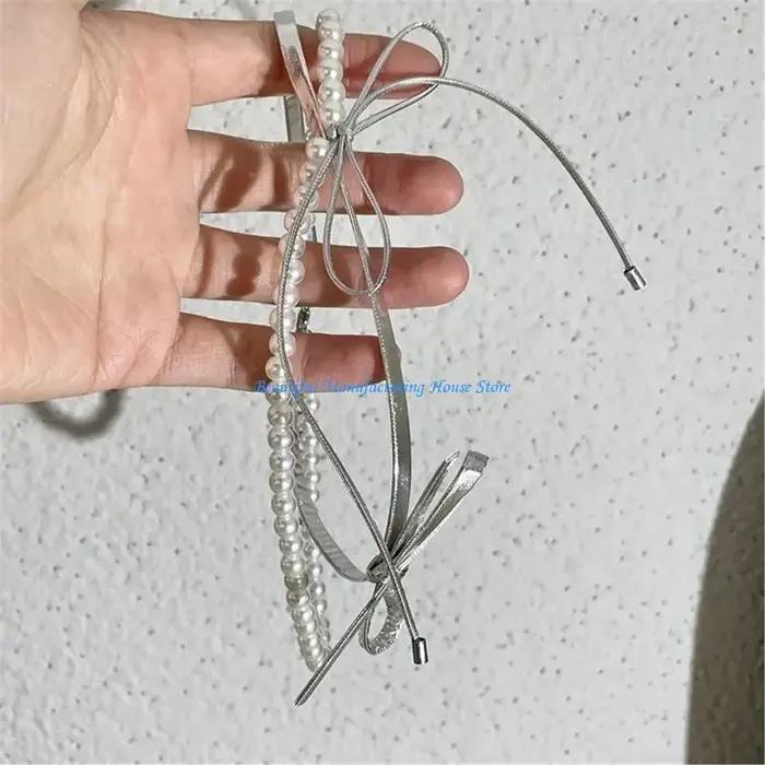Collier élégant à nœuds papillons en cristal pour femmes, chaîne double couche, détails délicats, bijou empilable pour occasions spéciales