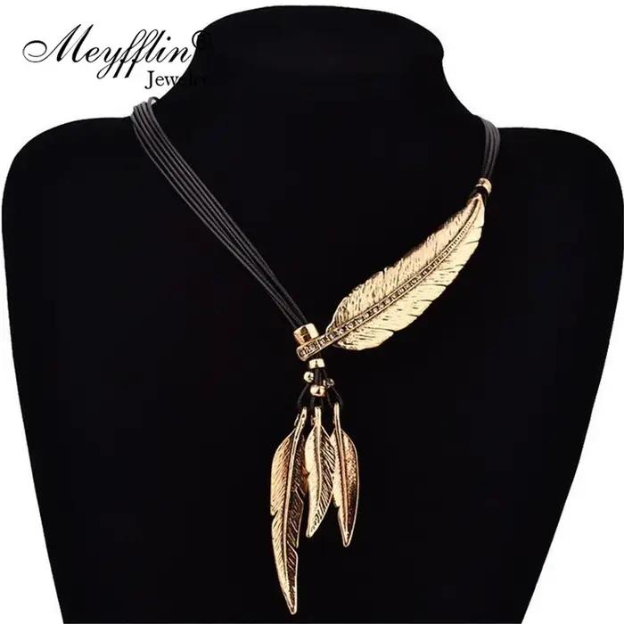 Collier Femme plume colliers et pendentifs corde en cuir Vintage Maxi Colar pour déclaration