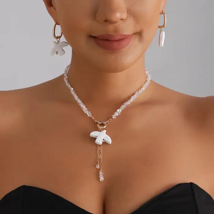 Collier et boucles d'oreilles en forme de colombe de la paix pour femmes