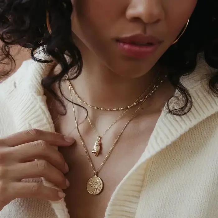 Collier esthétique avec pendentif pièce de monnaie déesse Athéna pour femme, en acier inoxydable, style vintage, bijoux, collier ras du cou, Collier Femme