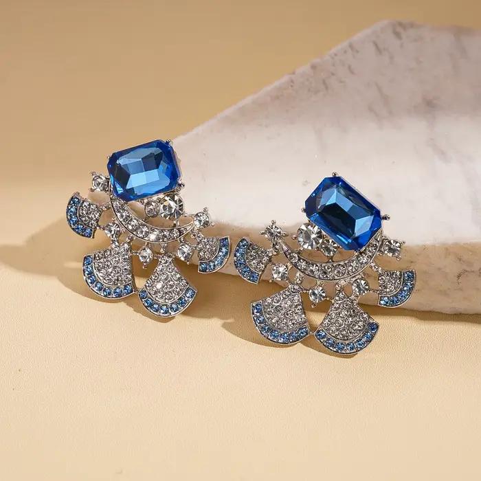 DIGADAGU métal festonné strass géométrique boucles d'oreilles nouvelles boucles d'oreilles glamour élégantes femmes fête bijoux accessoires