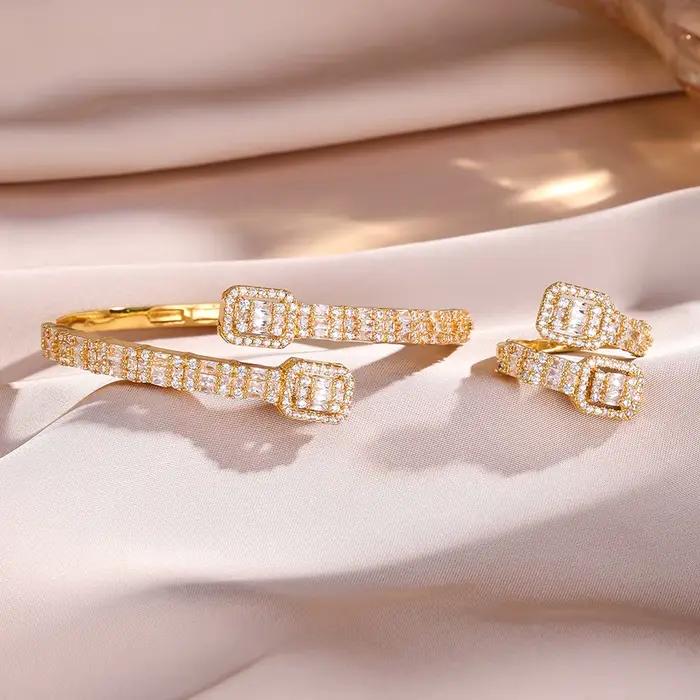 Nouvel ensemble bague et bracelet géométrique carré brillant en zircone cubique Yupsk, avec baguette CZ, bracelet ouvert, bijoux de luxe, cadeau