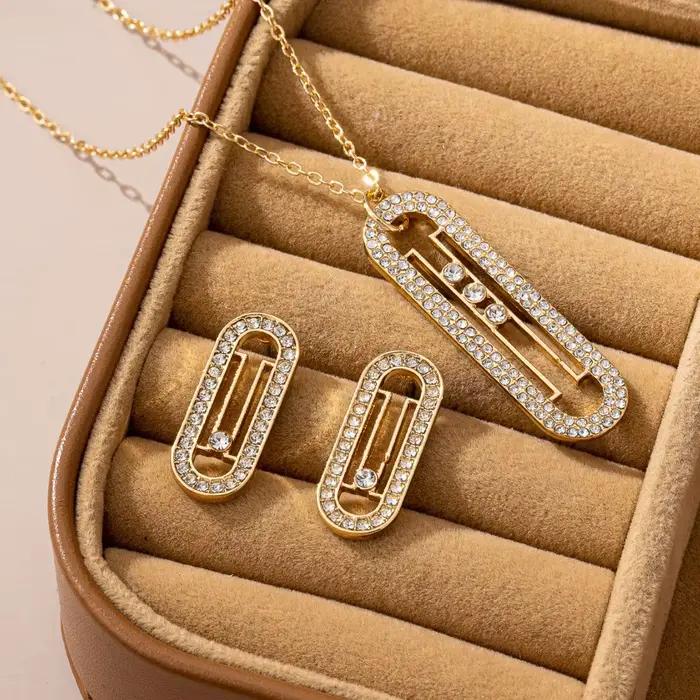 Ensemble de bijoux en diamant bleu pour femmes, collier et boucles d'oreilles élégants pour occasions spéciales