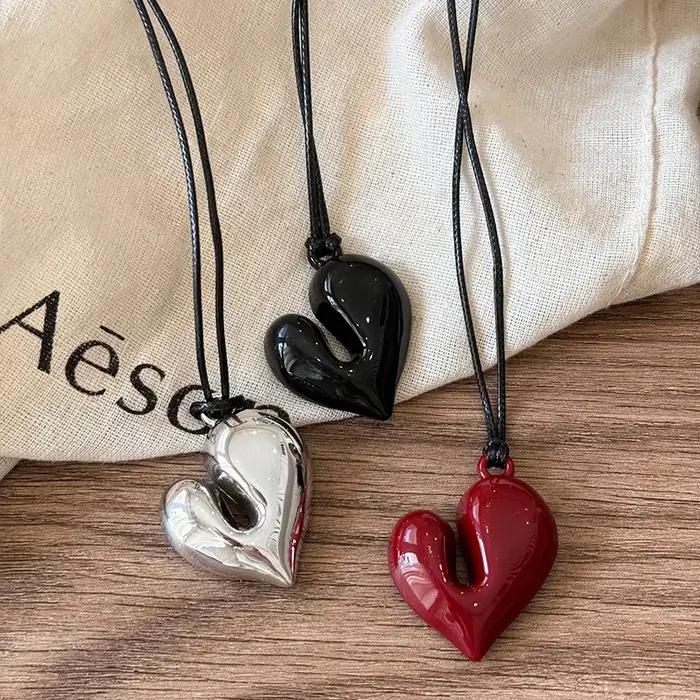 Collier pendentif coeur rouge vintage années 80 pour femmes romantique classique bohème occasion spéciale anniversaire mariage