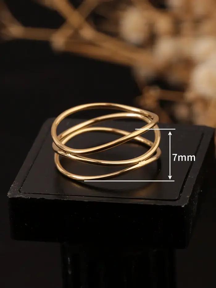 Bague en acier inoxydable plaqué or 18 carats à trois couches fines et élégantes pour femmes occasions quotidiennes et festives