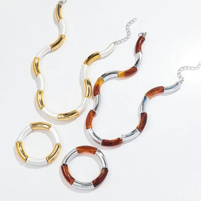 Colliers épais en bambou et acrylique pour femmes