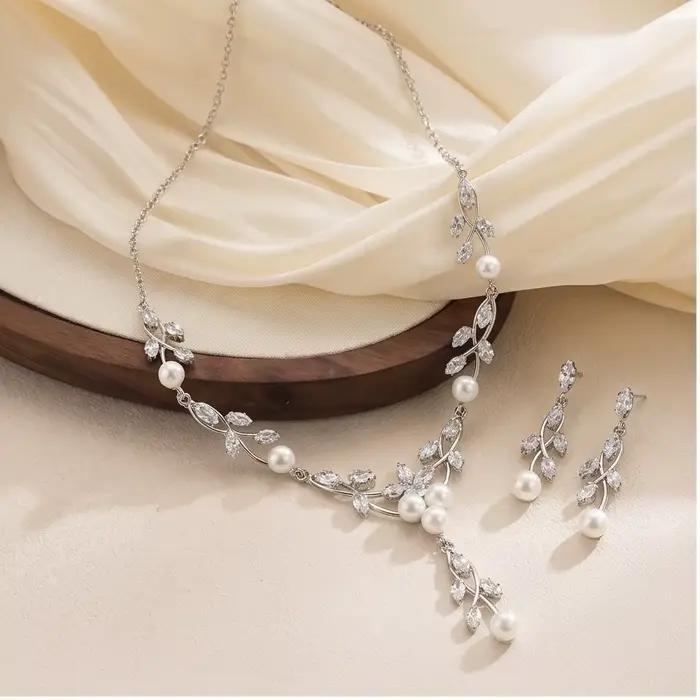 Ensemble de bijoux pour femmes, 2 pièces, collier et boucles d'oreilles de luxe en zircone et perles, accessoires de bijoux pour fête, bal, mariage, cadeau