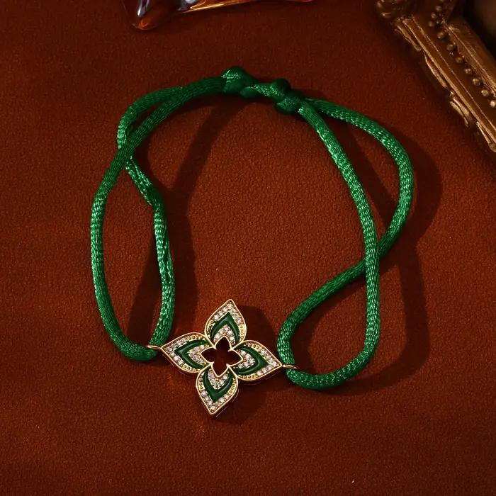 Bracelet plaqué or 18 carats avec trèfle en zircone cubique pour femmes, cadeau idéal pour occasions spéciales, élégant et symbolique