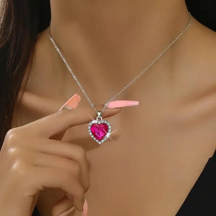Collier Pendentif Coeur Garni De Strass Unisexe Pour Occasions Spéciales Et Style Décontracté Polyvalent