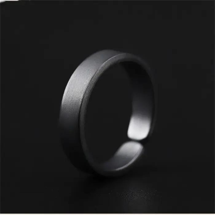 Bague classique en forme de feuille de trèfle en or pour hommes