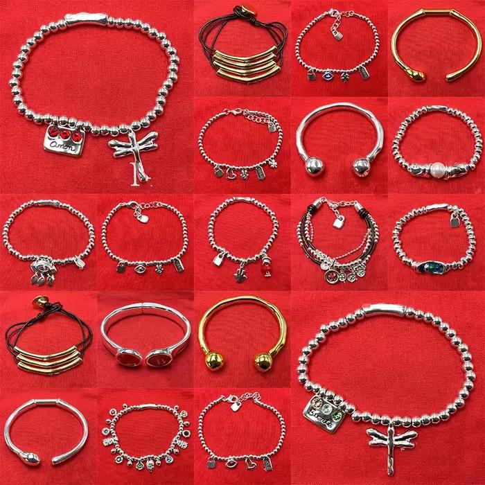 Série de bracelets à breloques de style mixte espagnol 2026 ; ensemble de bijoux amusant, luxueux et vintage.