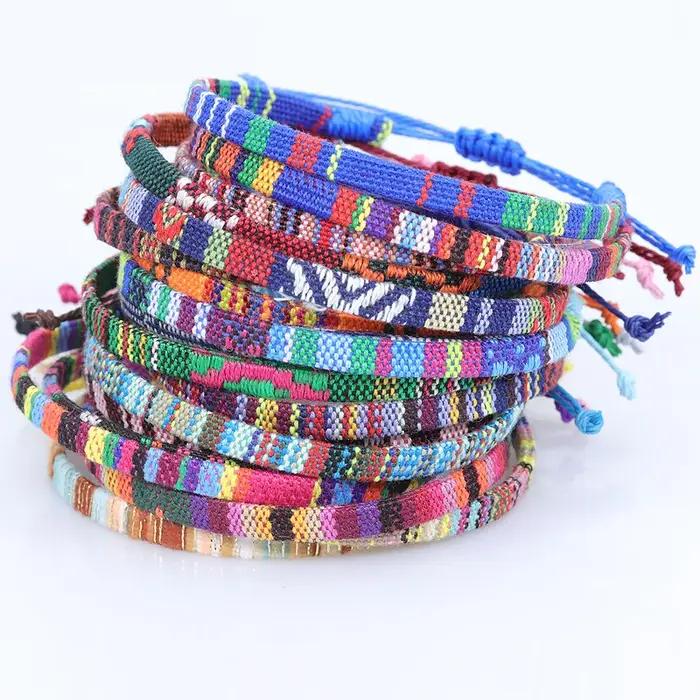 Bracelet tressé style bohème ethnique cordon en fil de tissu porte-bonheur multicolore pour femmes et hommes occassions spéciales naturel fantaisie fantaisie libertaire