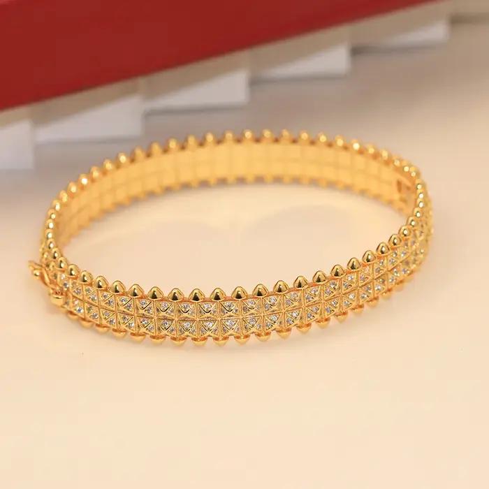 Bracelet personnalisé et à la mode pour femme, design rivet luxueux et exquis, bijoux de marque de l