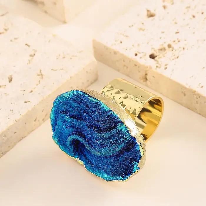 Bague ouverte ajustable en résine bleu Klein pierre précieuse bijou élégant mode unisexe pour femmes hommes occasions spéciales tenues sophistiquées