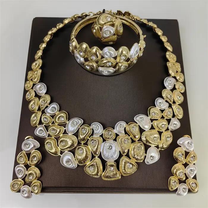 Ensemble de bijoux plaqués or 18 carats pour femmes, collier, boucles d'oreilles, Bracelet et bague,
