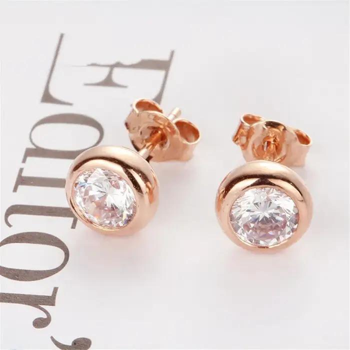 Boucles d'oreilles étincelantes en zirconium et or rose pour femmes, élégantes et sophistiquées, idéales pour les soirées et cérémonies formelles