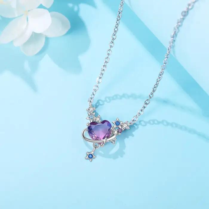Collier original en argent plaqué avec zircone colorée en forme de feuille de Ginkgo pour femmes occasions spéciales cadeau anniversaire amitié amour
