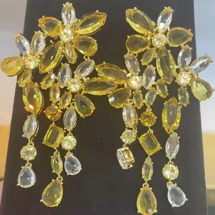Collier à fleurs à breloques Original pour femmes, ensemble de bijoux fins tendance, boucles d'oreilles bonbons en cristal, Bracelet, accessoires de fête, 2025
