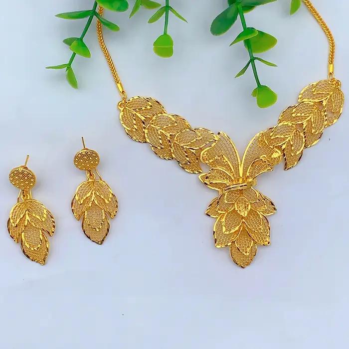Ensemble de bijoux plaqué or 24 carats pour femmes