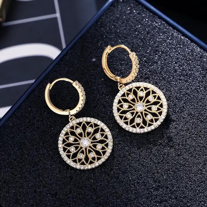 Boucles d'oreilles créoles en or jaune 18 carats avec diamant pour femme, bijoux bohèmes, occasions spéciales, luxe et à la mode