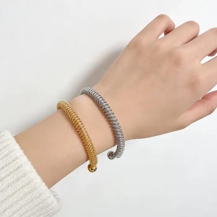 Bracelet ouvert minimaliste en maille tressée acier inoxydable plaqué or argent moderne pour homme femme occasions spéciales