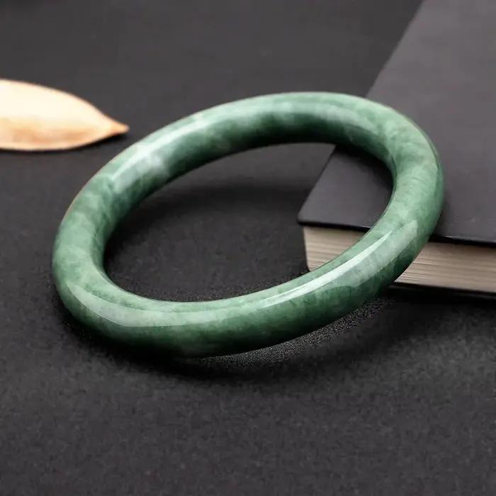 Bracelet en jade véritable pour femme élégant avec pierres précieuses occasion anniversaire style classique design géométrique cadeau spécial