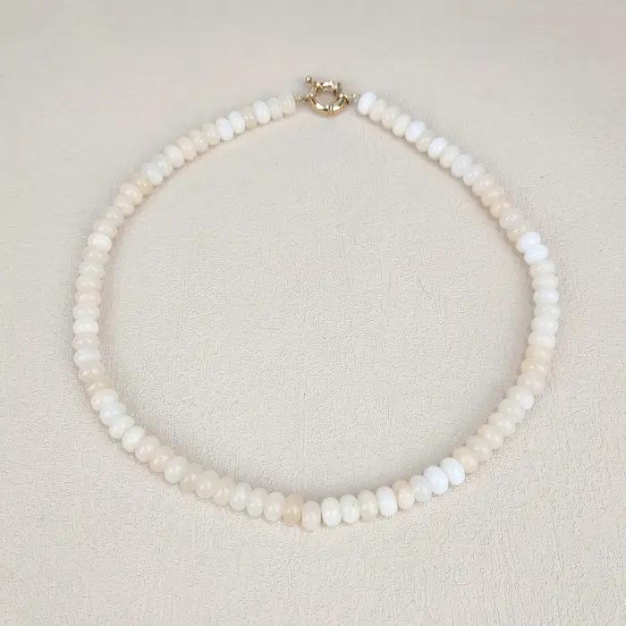 Collier de style bohème fait à la main avec des perles en pierre naturelle colorées pour femmes et f