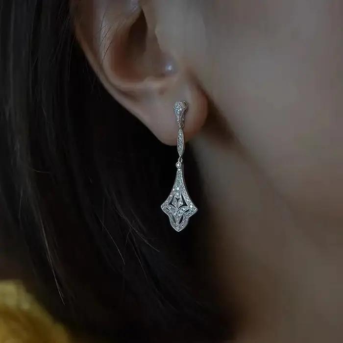 Boucles d'oreilles longues en diamant pour femmes