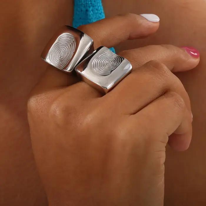 Énorme bague en acier inoxydable plaqué or 18 carats pour femme