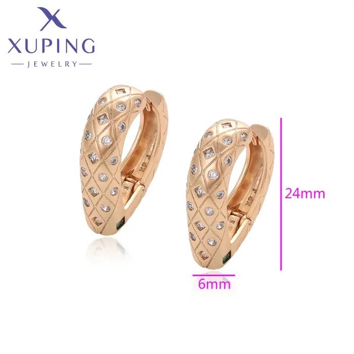 Boucles d'oreilles créoles dorées aux pierres blanches pour femmes style punk occasions spéciales cadeau de fête