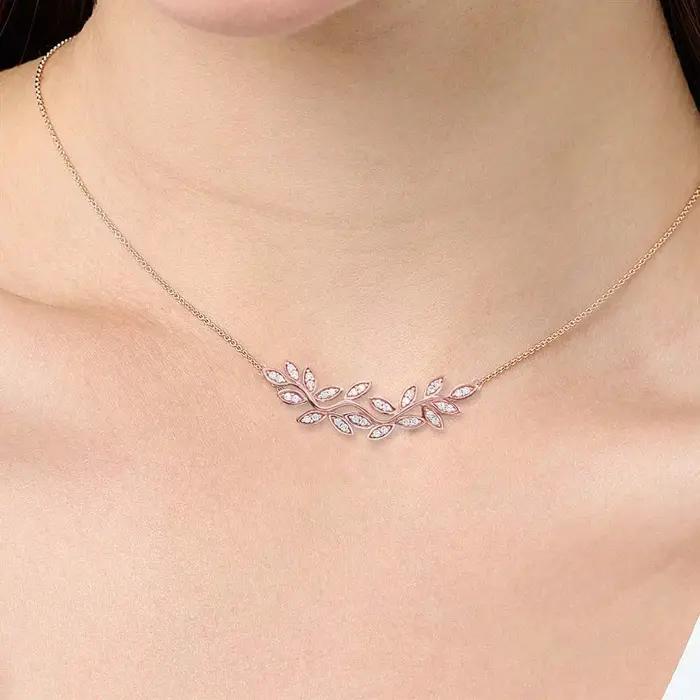 Collier feuilles vrilles