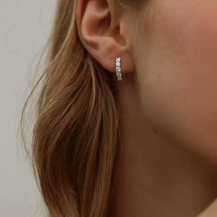 Boucles d'oreilles créoles Metis 3 carats en moissanite
