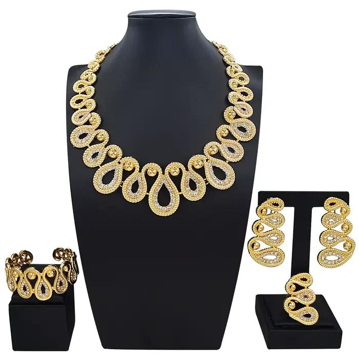 Ensemble de bijoux de haute couture exquis pour les fêtes, les banquets et les tenues de mariée