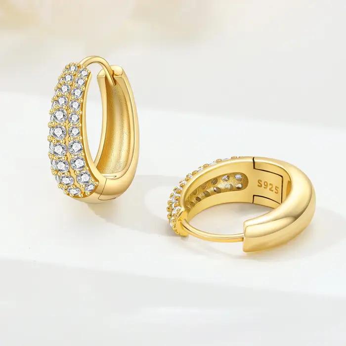 Boucles d'oreilles créoles dorées PANPOKI pour femmes élégantes occasions spéciales cadeaux d'anniversaire minimalistes et sophistiquées