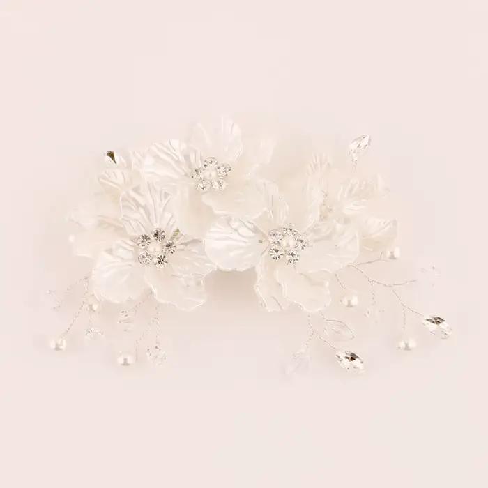 Épingle à cheveux en perles de mariage avec fleur blanche en cristal, bijou de luxe pour femmes, accessoire de cheveux de qualité pour occasions spéciales