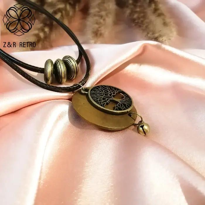 Tour de cou vintage arbre de vie en bois pour femme