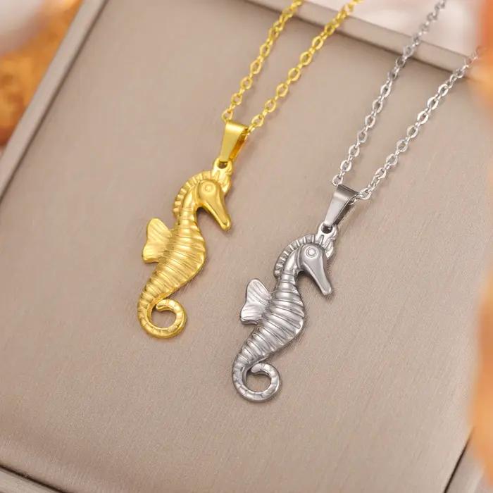 Skyrim-Collier pendentif hippocampe pour femme