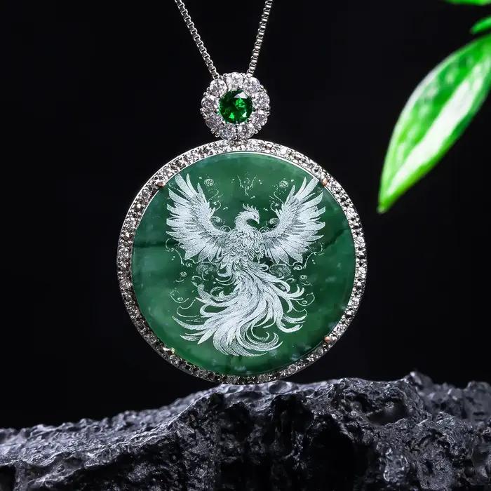 Collier en argent S925 avec pendentif en jadeite sculpté en forme de phénix