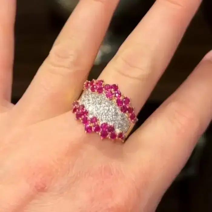 Bague en laiton sertie de zirconium multi-couleurs pour femmes élégantes occasions spéciales et formelles