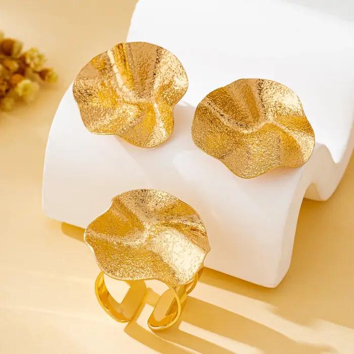 Ensemble de bijoux pour femmes : Formes géométriques irrégulières, boucles d'oreilles et bague tenda