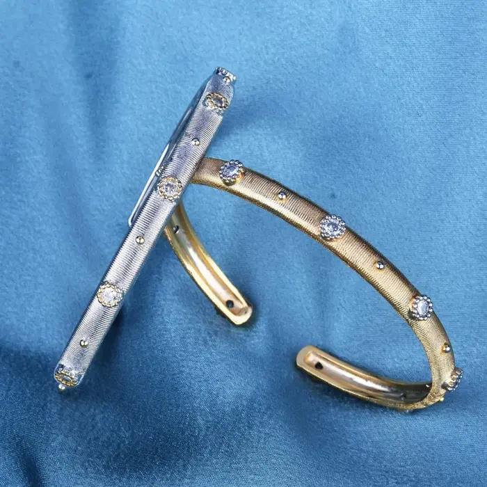 En 2026, la France a lancé une nouvelle collection de bijoux tendance et élégante - une bague ouverte en diamant à
