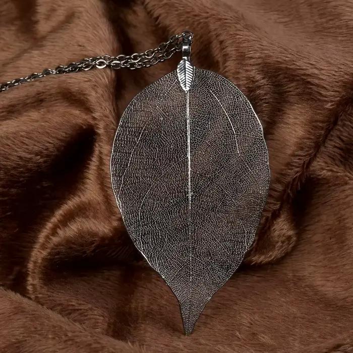 Collier en feuille naturelle véritable plaqué argent pour femmes occassions spéciales vintage élégant à offrir pour mère filles dames amies
