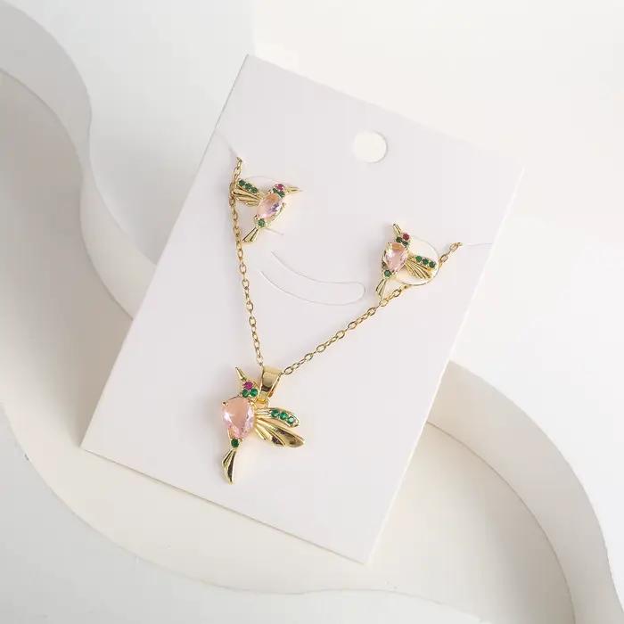 Ensemble de collier et boucles d'oreilles avec pendentif colibri en cristal classique, 7 couleurs, collier d'oiseau Animal en zircone, cadeau d'anniversaire et de mariage pour filles