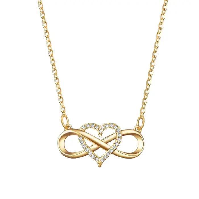 Collier géométrique en alliage de zinc avec pendentif cœur en strass pour femmes - Bijou romantique et chanceux pour toutes les occasions spéciales