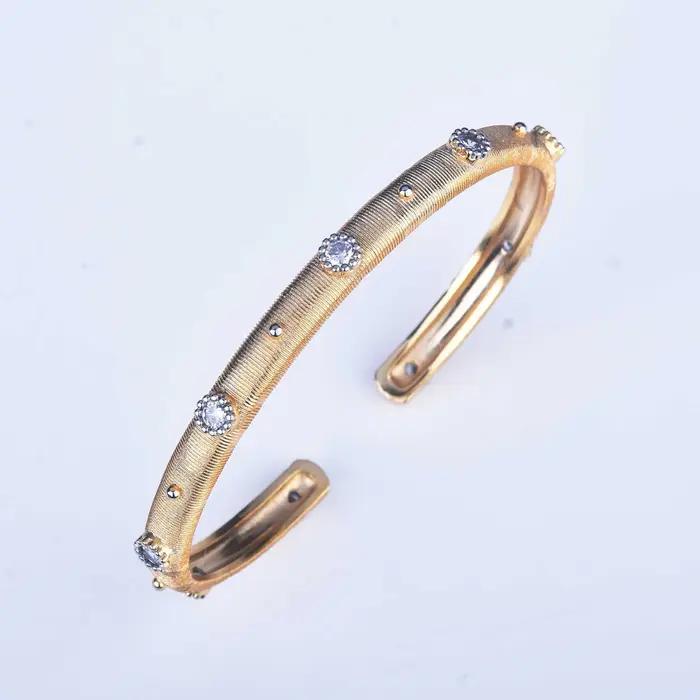 En 2026, la France a lancé une nouvelle collection de bijoux tendance et élégante - une bague ouvert
