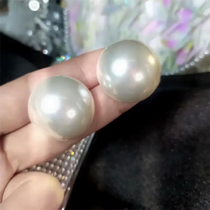 Boucles d'Oreilles en Perle Simulée Rondes pour Femmes Occasions Spéciales Mariage Anniversaire Cadeau Chic Minimaliste