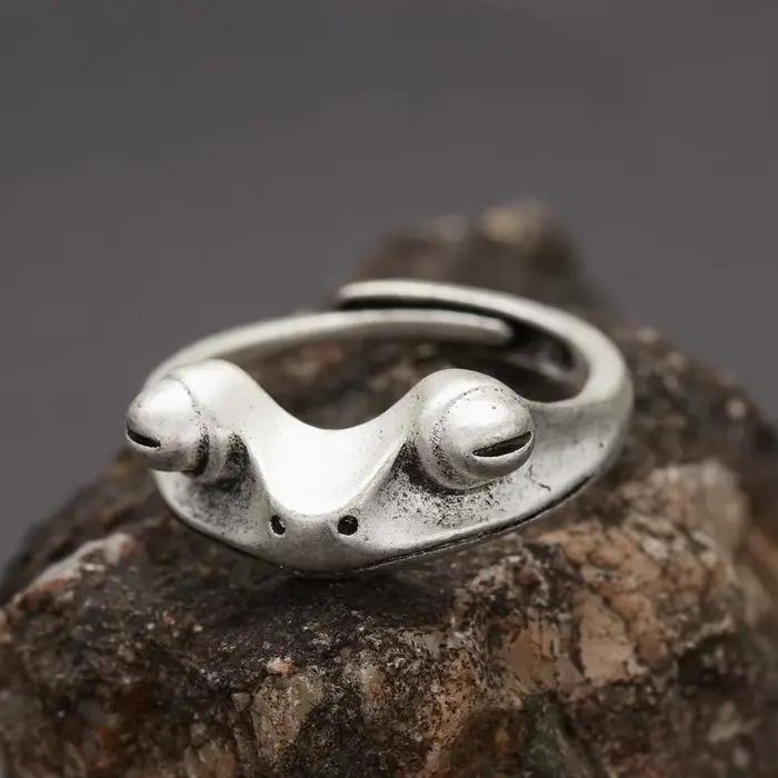 Bague de grenouille gothique en alliage de zinc, design animal unique, ajustable, vintage et hip hop pour homme et femme occasions spéciales
