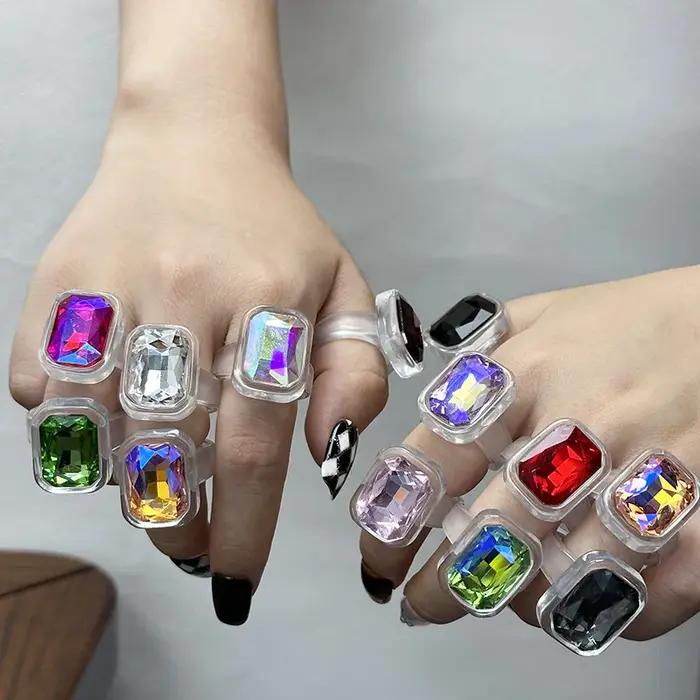 Nouvelle bague punk carrée rectangulaire en résine incrustée de diamants