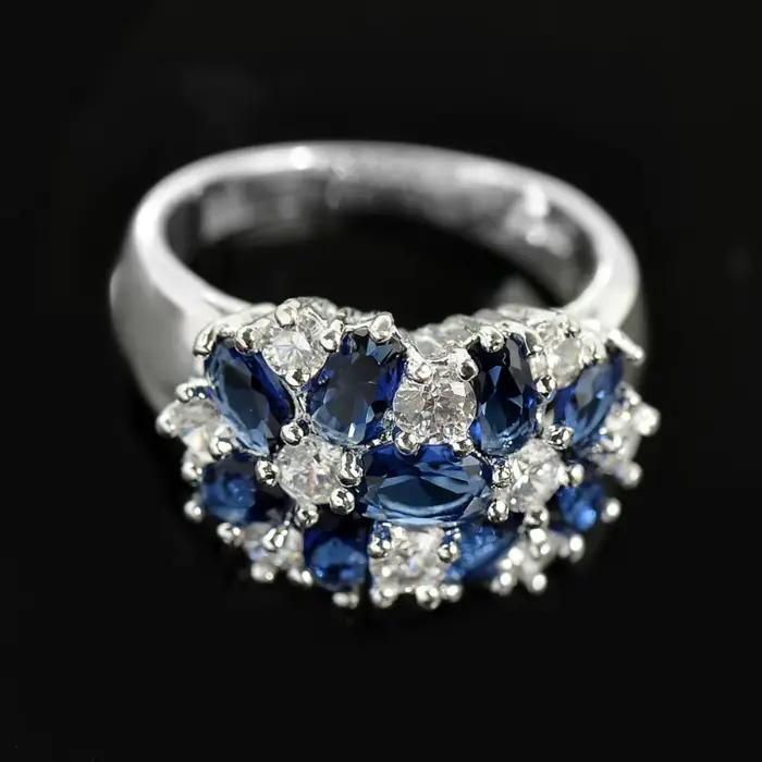 Bague de luxe créative pour femme en zircon 5A motif plante scintillante avec fonction tracker d'humeur et pierres colorées
